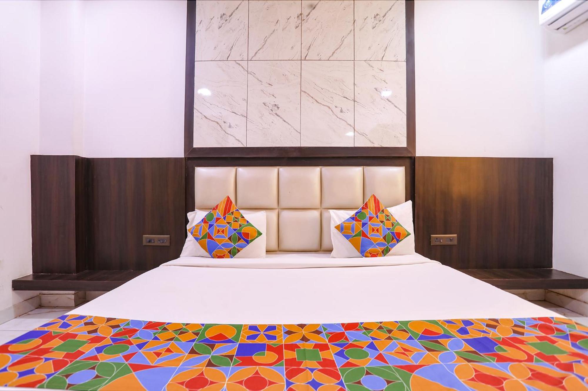 Fabhotel Grand Sparrow Tajganj Ngoại thất bức ảnh